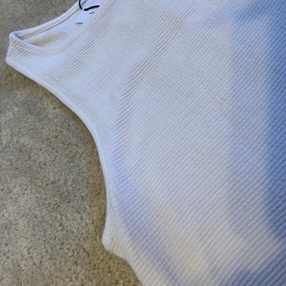 Red Haute Ottoman Rib Tank in Bone Size S NWT - Picture 6 of 11